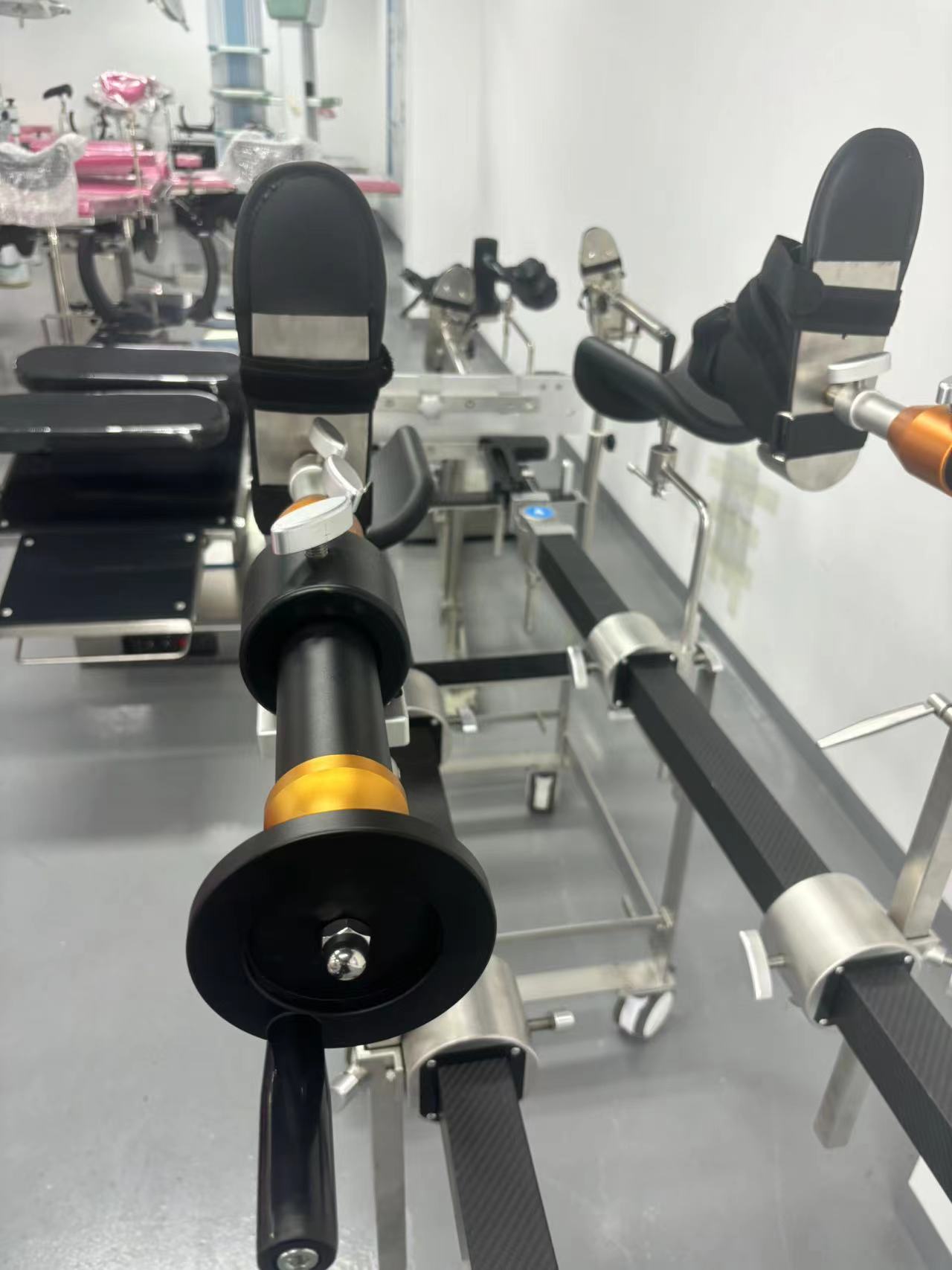 Super-load 500kg carbon fibre orthopedic traction frame